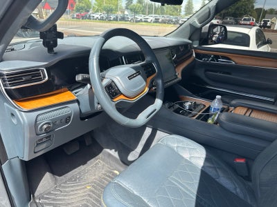 2022 Jeep Grand Wagoneer Series III