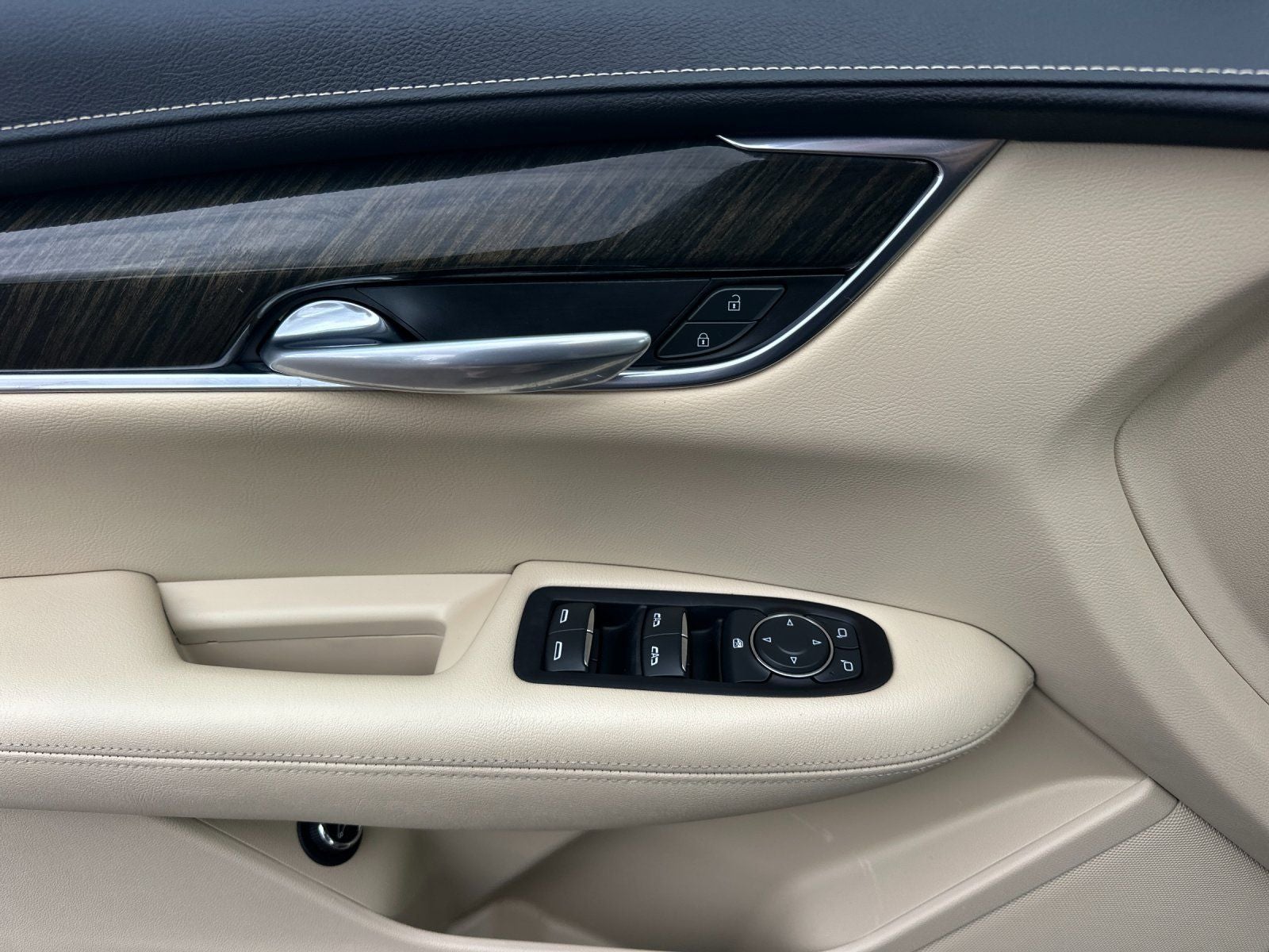2019 Cadillac XT5 Base