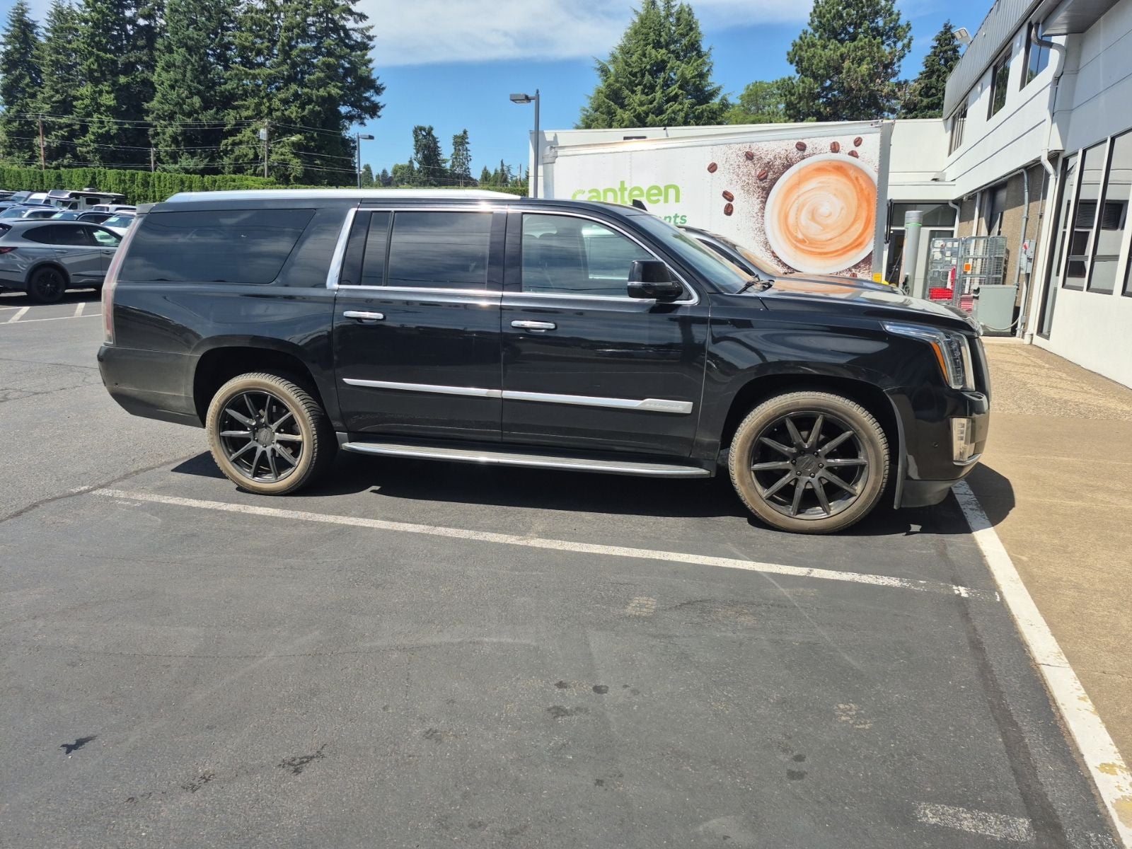 2020 Cadillac Escalade ESV Premium