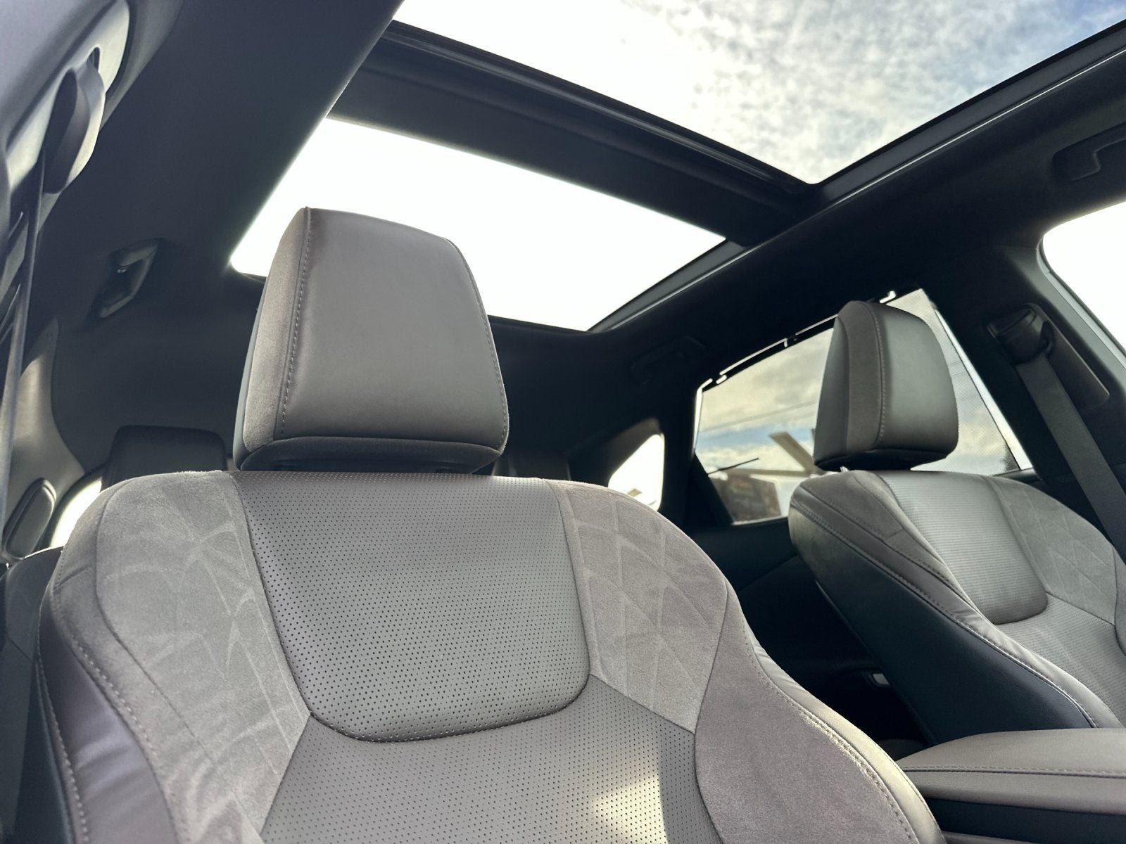 2023 Lexus RX RX 350h Luxury