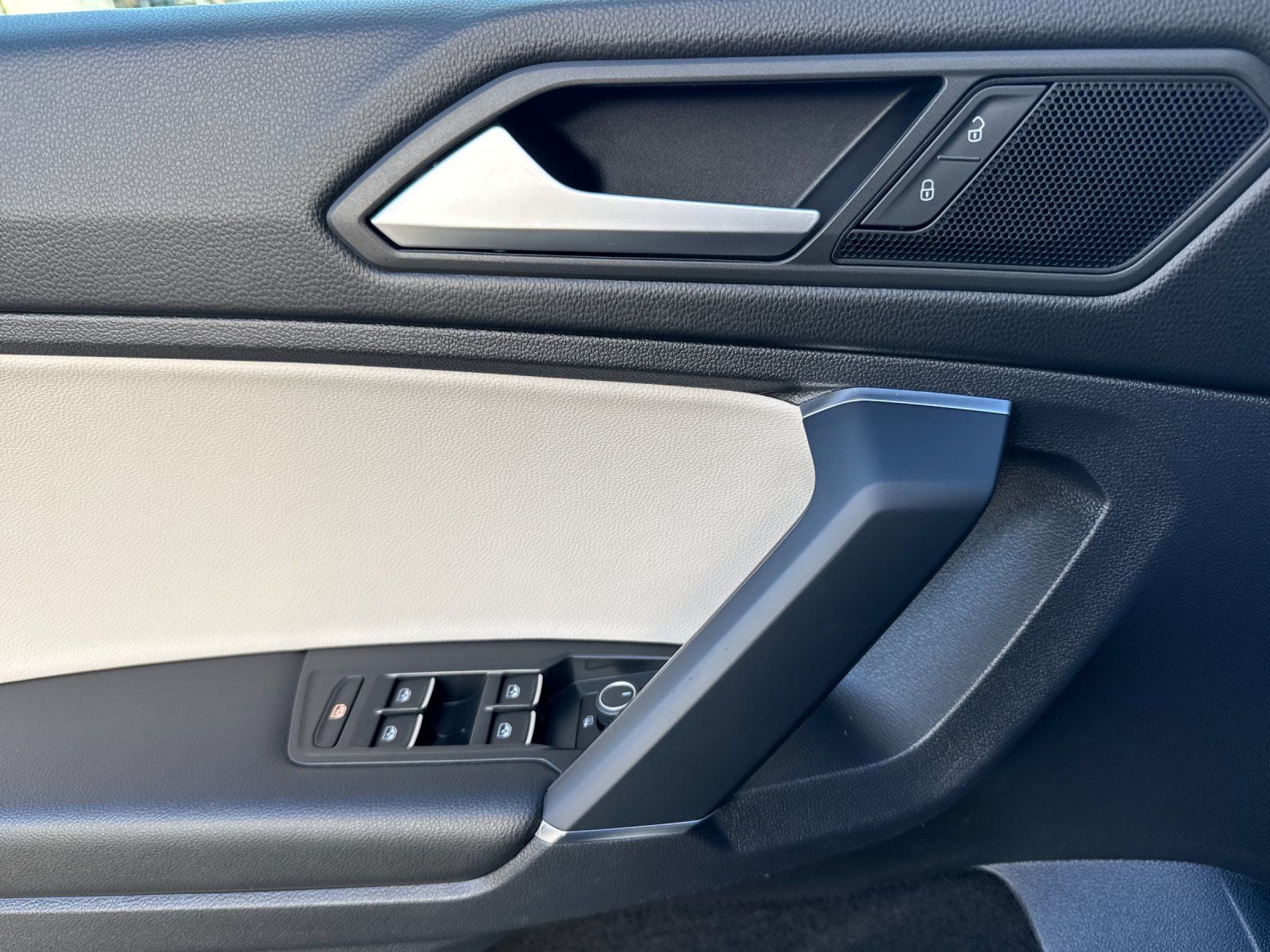 2020 Volkswagen Tiguan 2.0T SE 4Motion