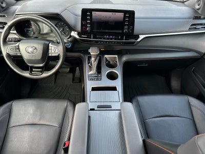 2021 Toyota Sienna XSE 7 Passenger