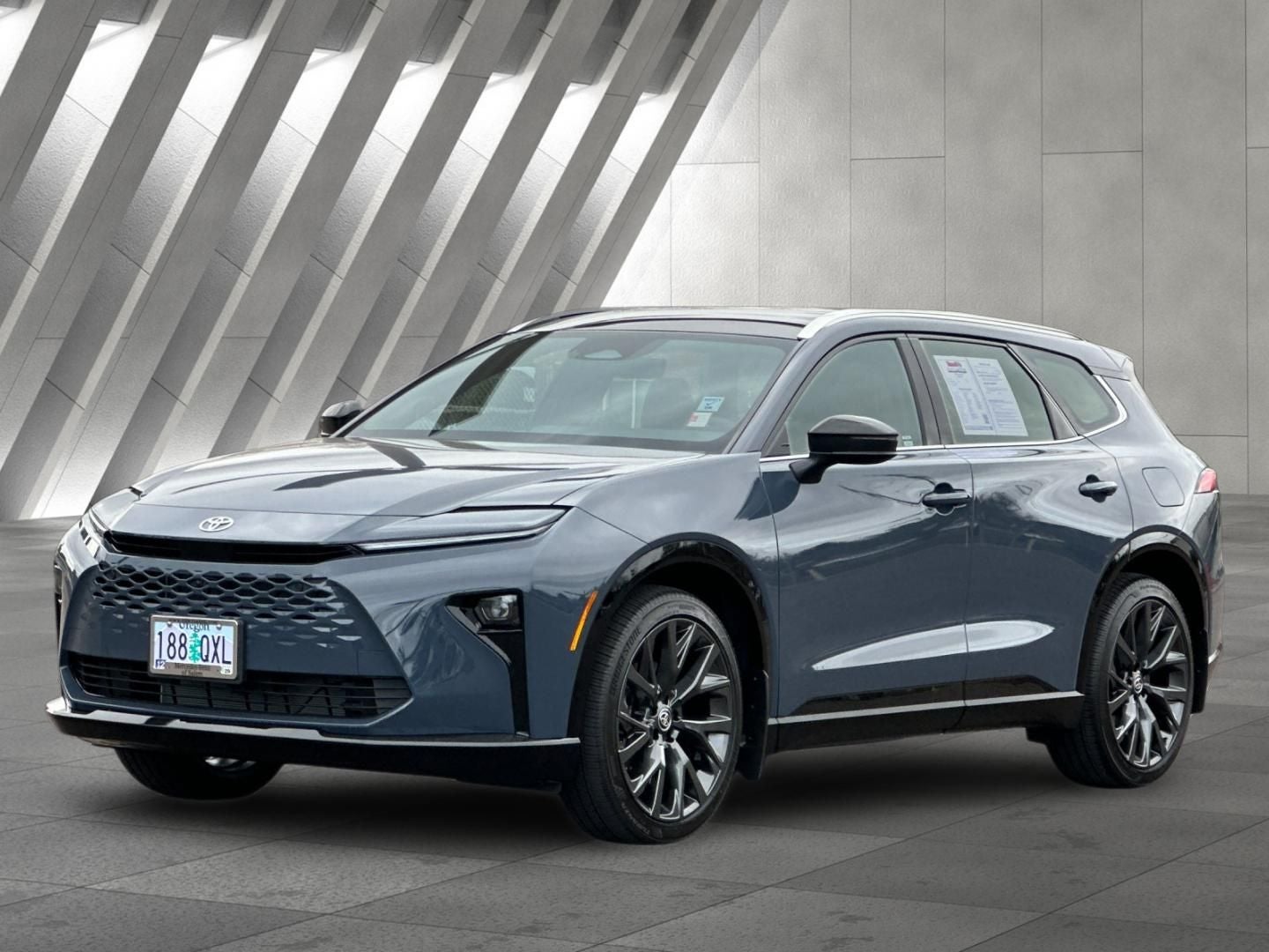 2025 Toyota Crown Signia Limited