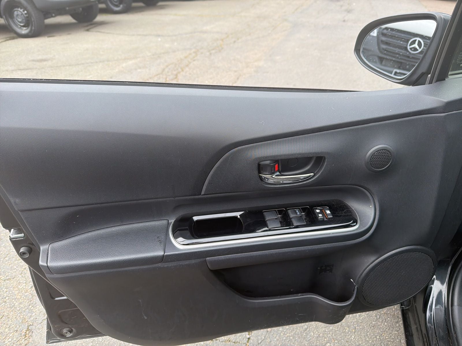 2016 Toyota Prius c Two