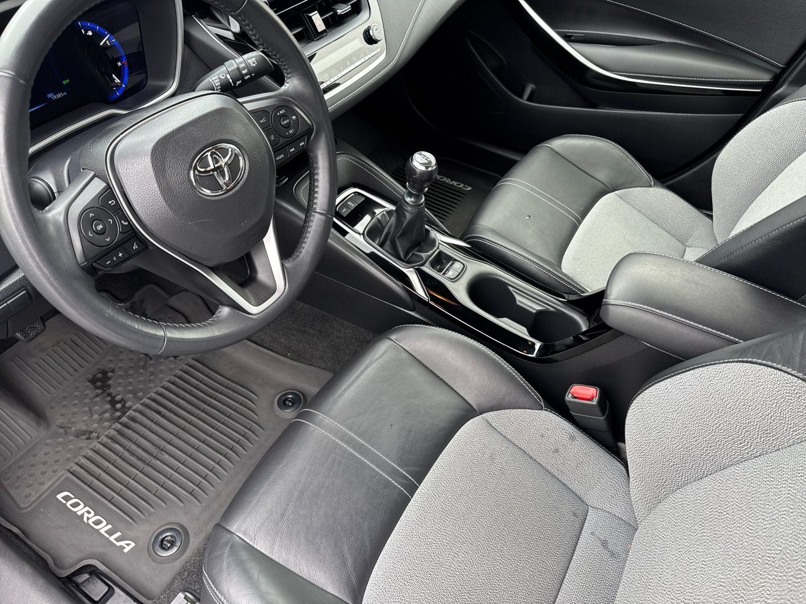 2022 Toyota Corolla Hatchback XSE