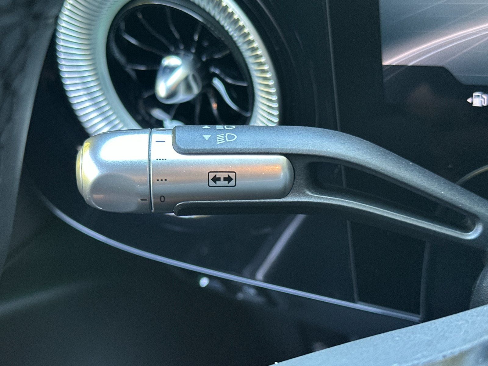 2027 Mercedes-Benz CLA 220 Hybrid