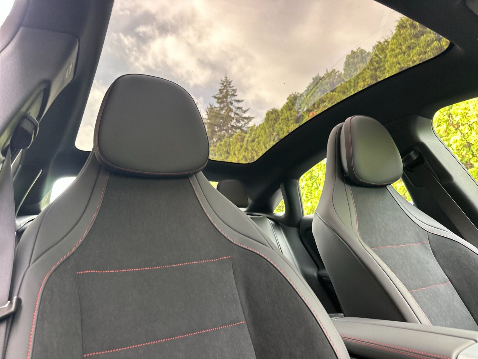 2027 Mercedes-Benz CLA 220 Hybrid