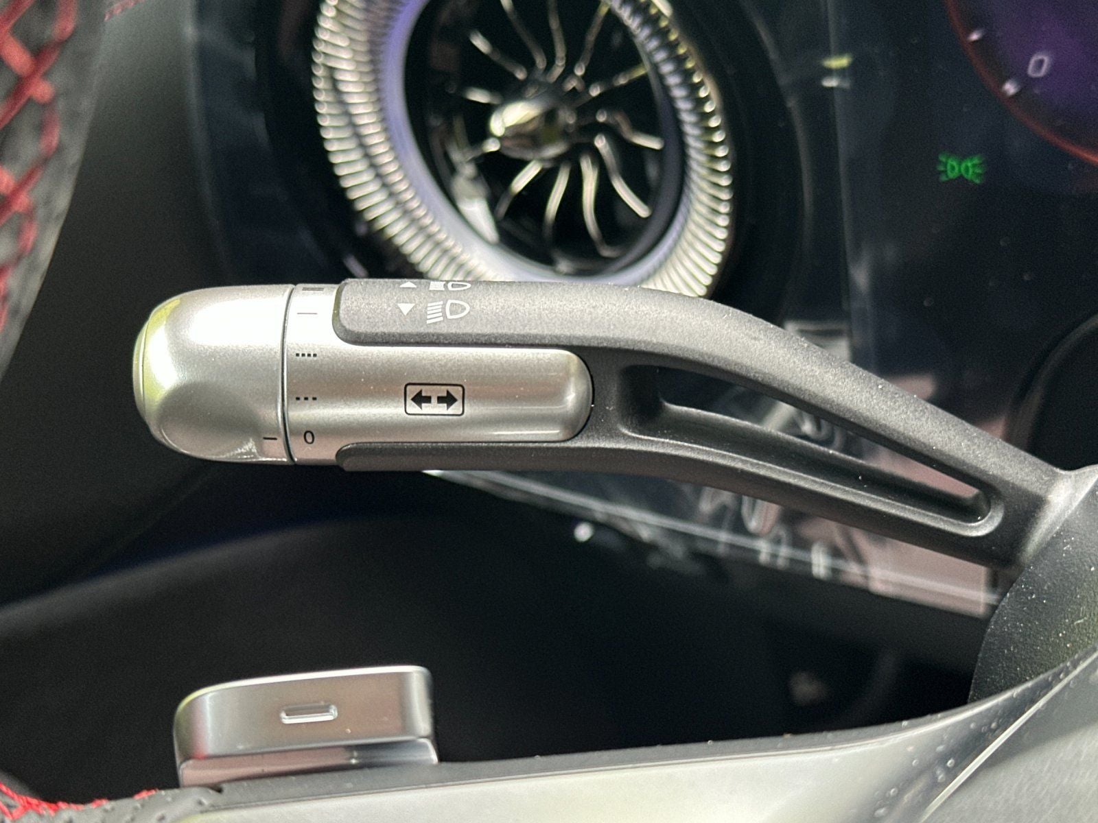 2027 Mercedes-Benz CLA 220 Hybrid