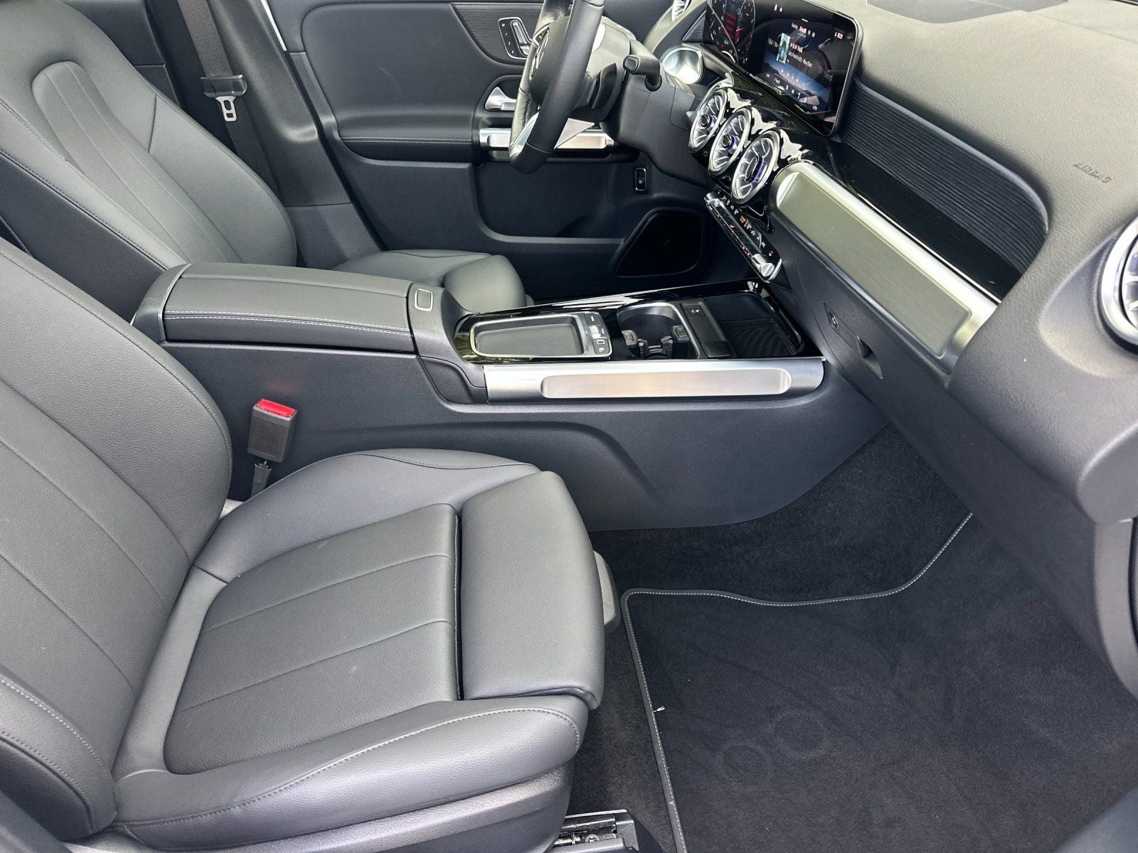 2025 Mercedes-Benz GLB GLB 250 4MATIC®