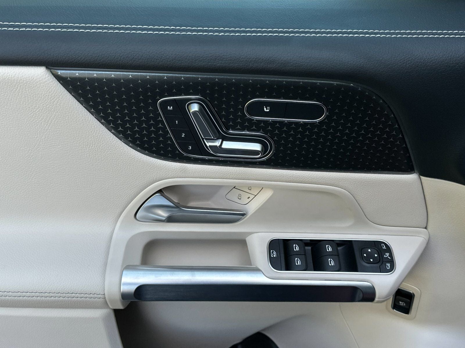 2026 Mercedes-Benz GLB GLB 250 4MATIC®