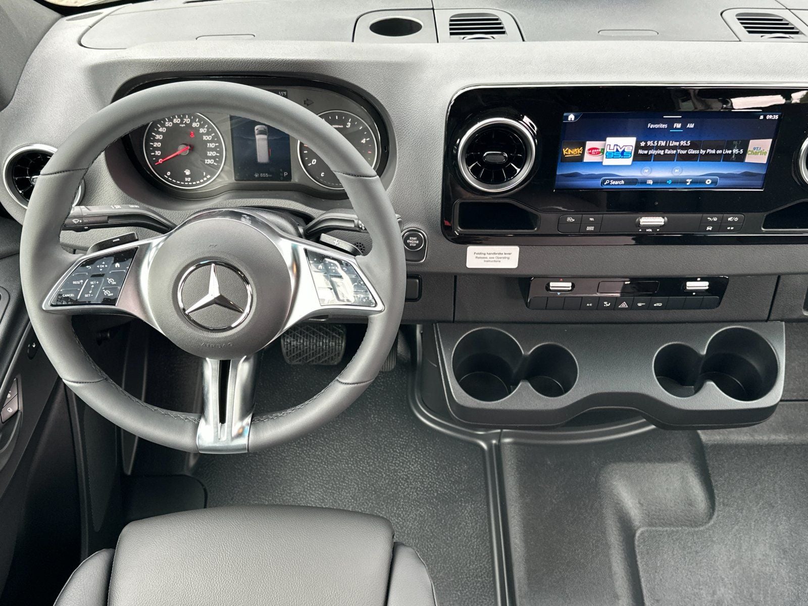 2026 Mercedes-Benz Sprinter 2500 Cargo 144 WB 4MATIC®