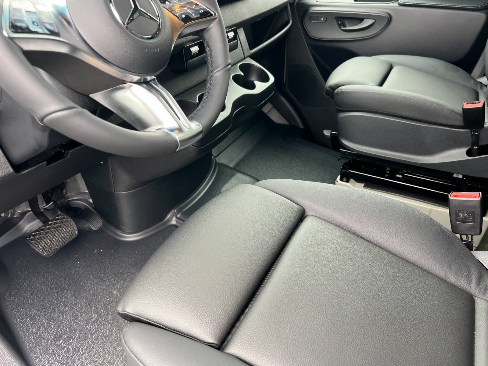 2026 Mercedes-Benz Sprinter 2500 Cargo 144 WB 4MATIC®