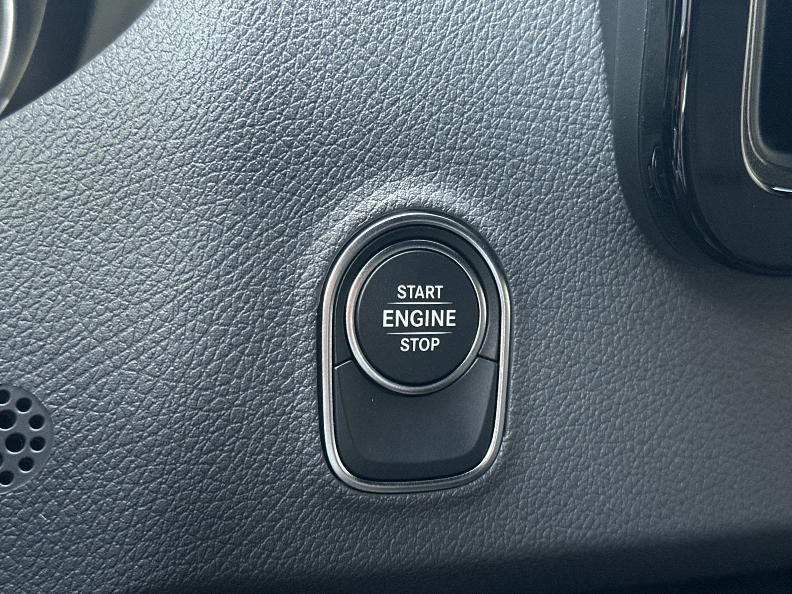 2026 Mercedes-Benz Sprinter 2500 Cargo 144 WB 4MATIC®