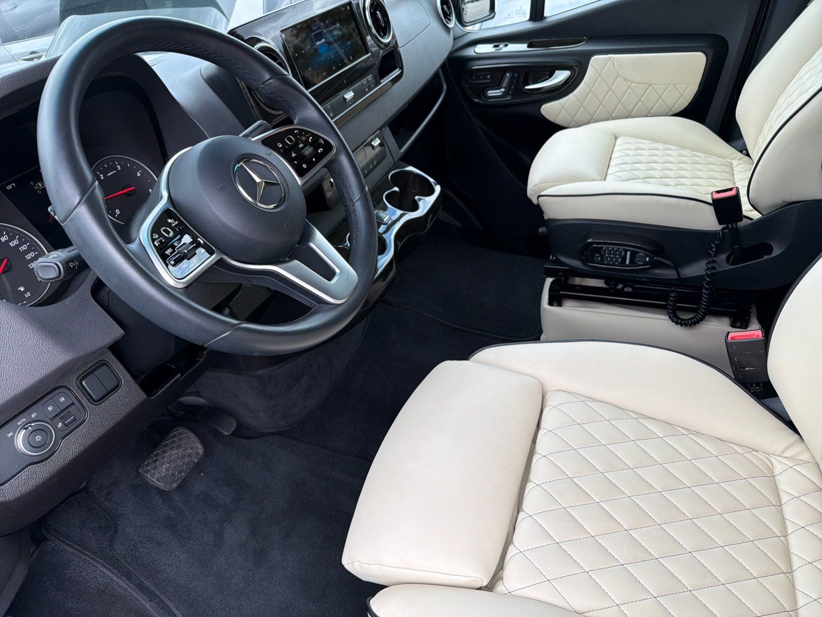 2023 Mercedes-Benz Sprinter 2500 Crew 144 WB 4MATIC®