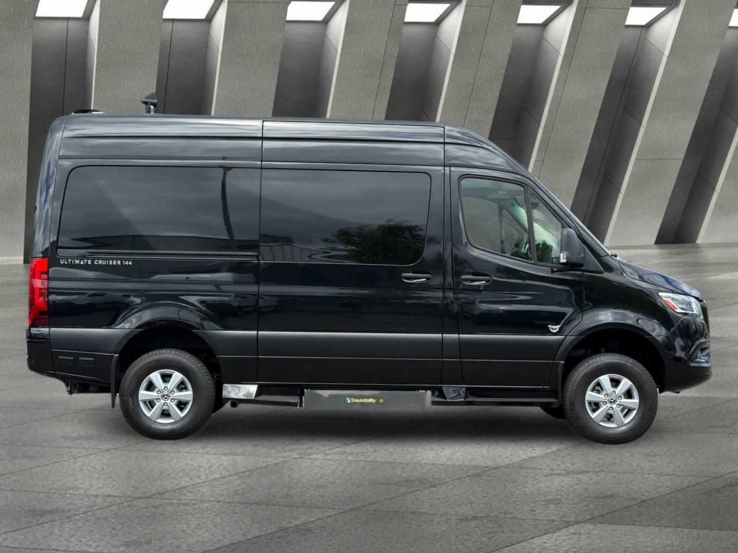 2023 Mercedes-Benz Sprinter 2500 Crew 144 WB 4MATIC®