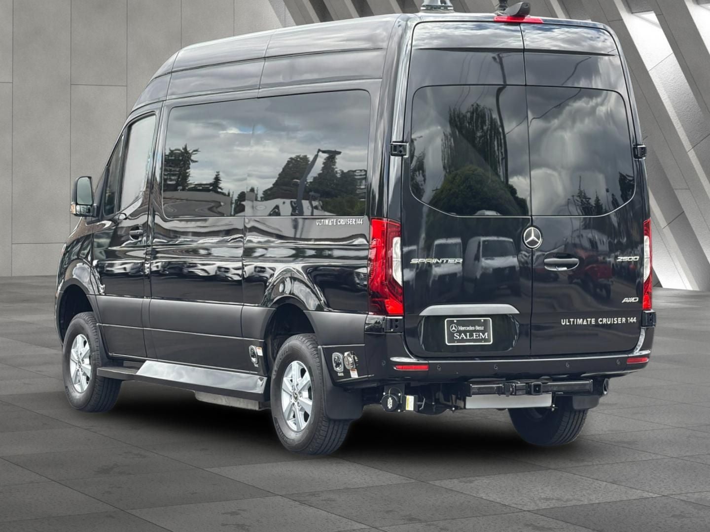2023 Mercedes-Benz Sprinter 2500 Crew 144 WB 4MATIC®