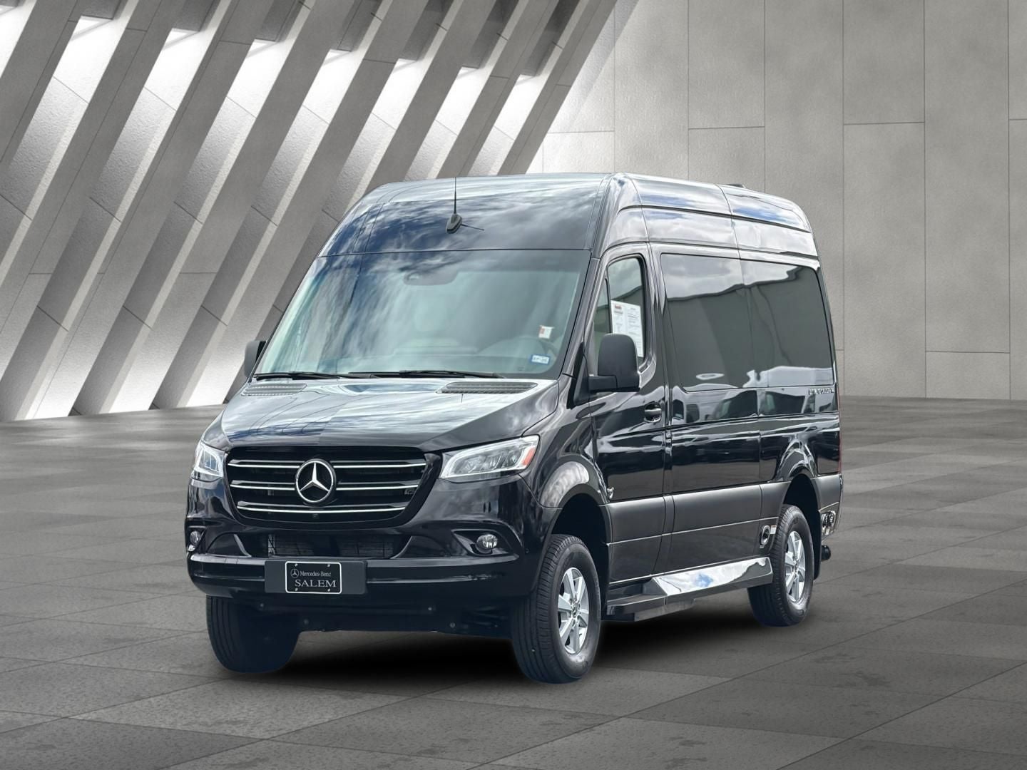 2023 Mercedes-Benz Sprinter 2500 Crew 144 WB 4MATIC®