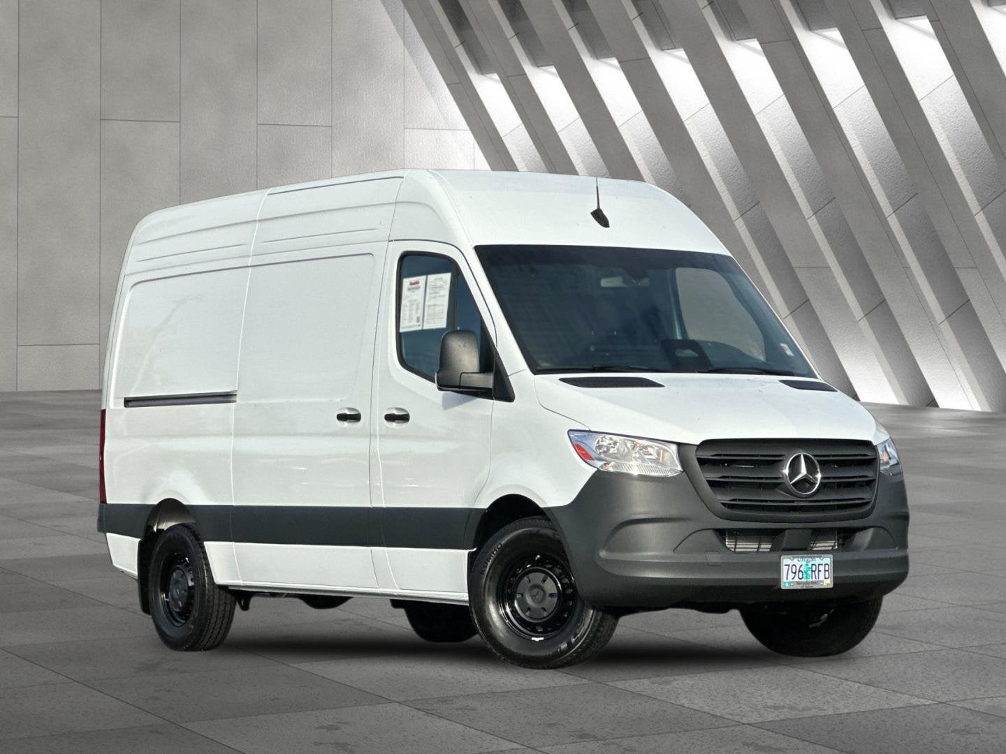 2025 Mercedes-Benz Sprinter 2500 Cargo 144 WB
