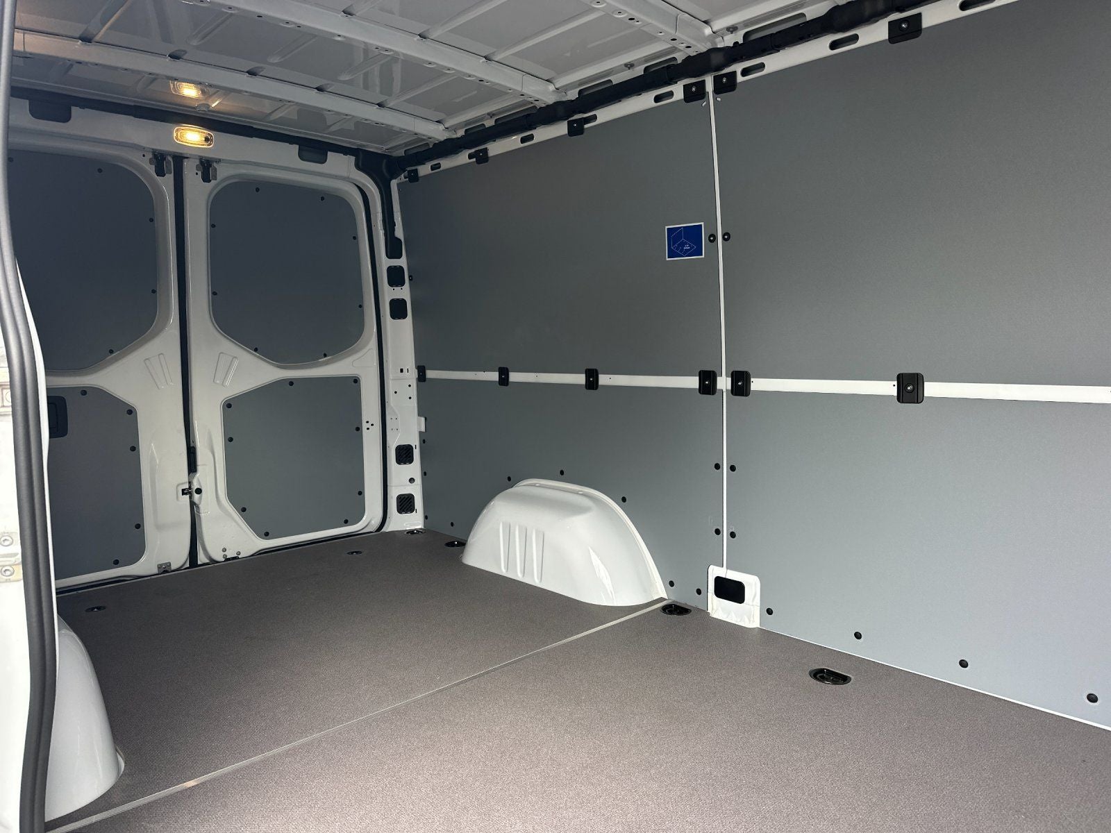 2025 Mercedes-Benz Sprinter 2500 Cargo 144 WB