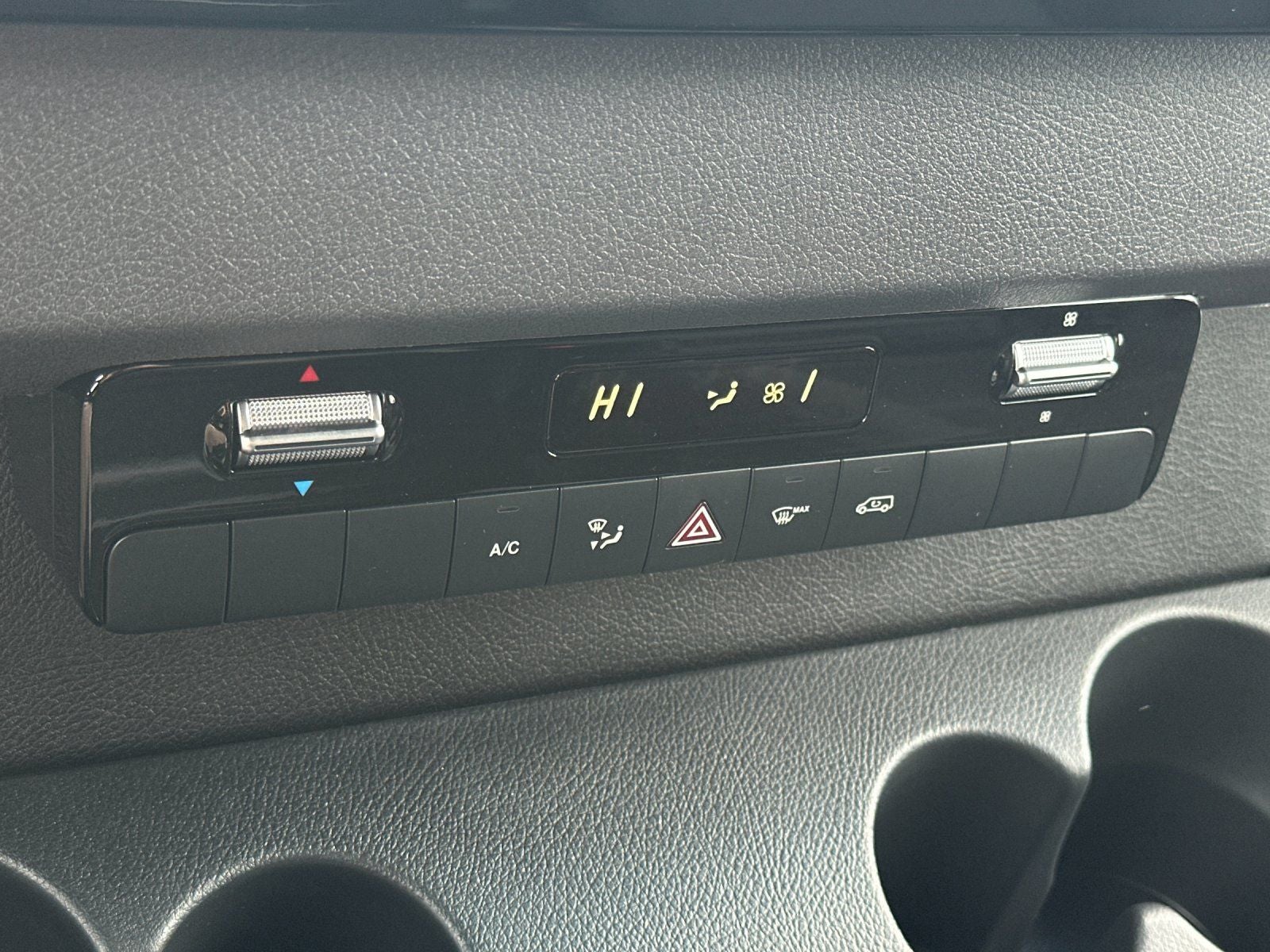 2025 Mercedes-Benz Sprinter 2500 Cargo 144 WB