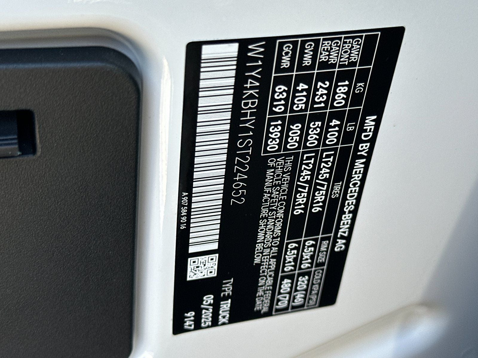2025 Mercedes-Benz Sprinter 2500 Cargo 144 WB