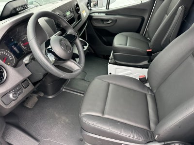 2025 Mercedes-Benz Sprinter 2500 Cargo 144 WB