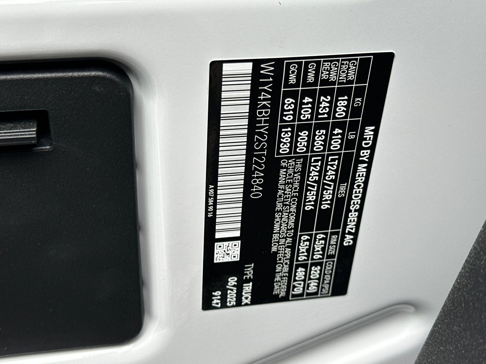 2025 Mercedes-Benz Sprinter 2500 Cargo 144 WB