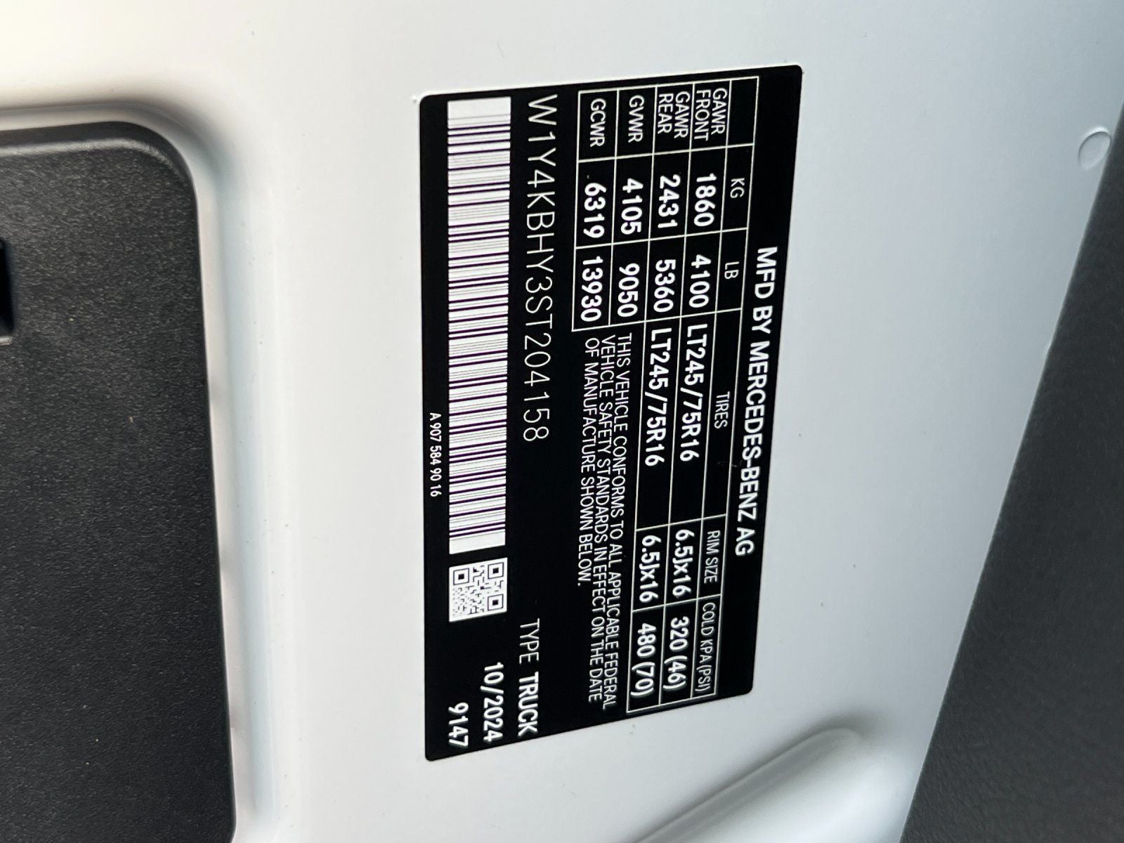 2025 Mercedes-Benz Sprinter 2500 Cargo 144 WB High Roof