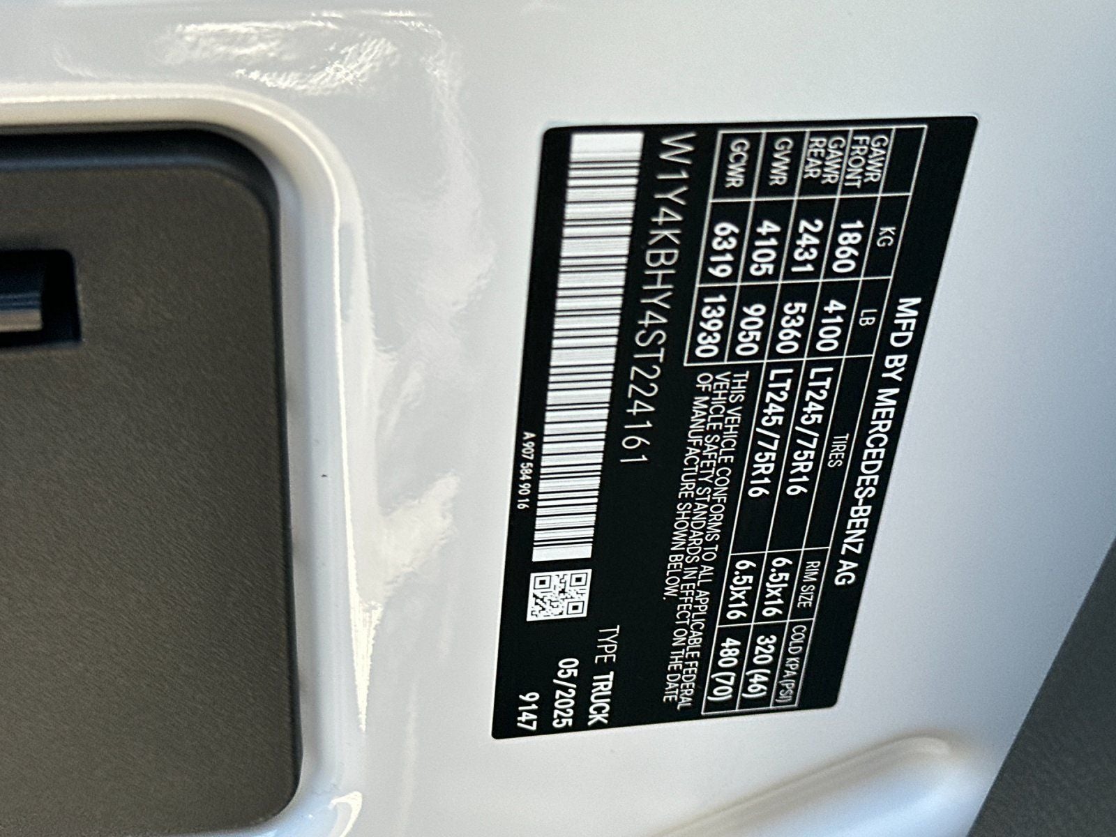 2025 Mercedes-Benz Sprinter 2500 Cargo 144 WB