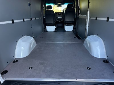 2025 Mercedes-Benz Sprinter 2500 Cargo 144 WB
