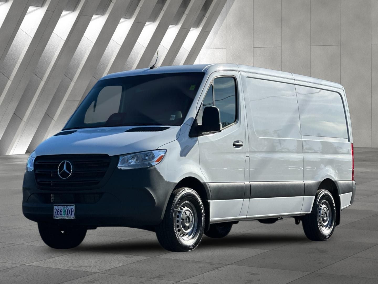 2025 Mercedes-Benz Sprinter 2500 Cargo 144 WB