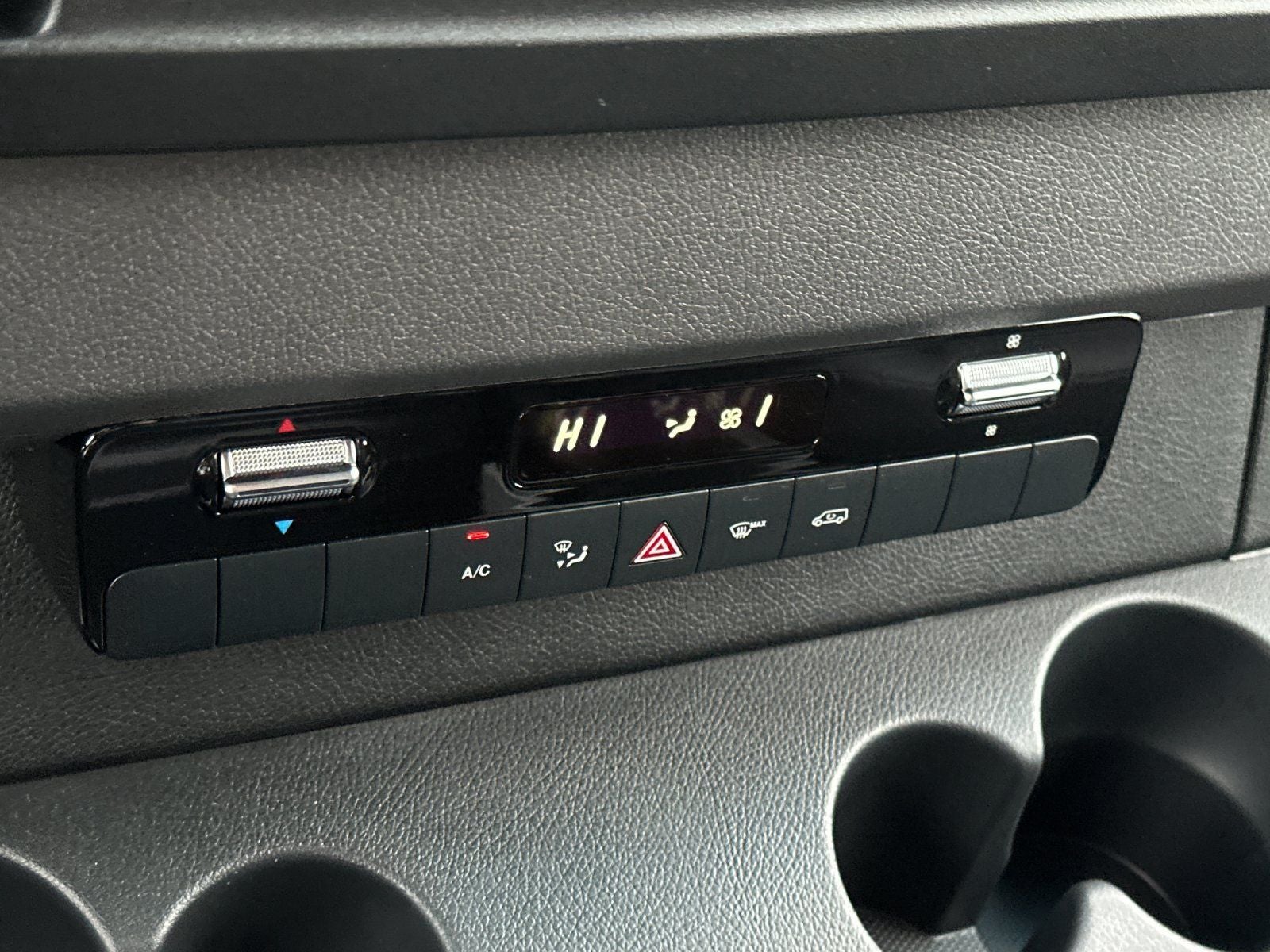 2025 Mercedes-Benz Sprinter 2500 Cargo 144 WB