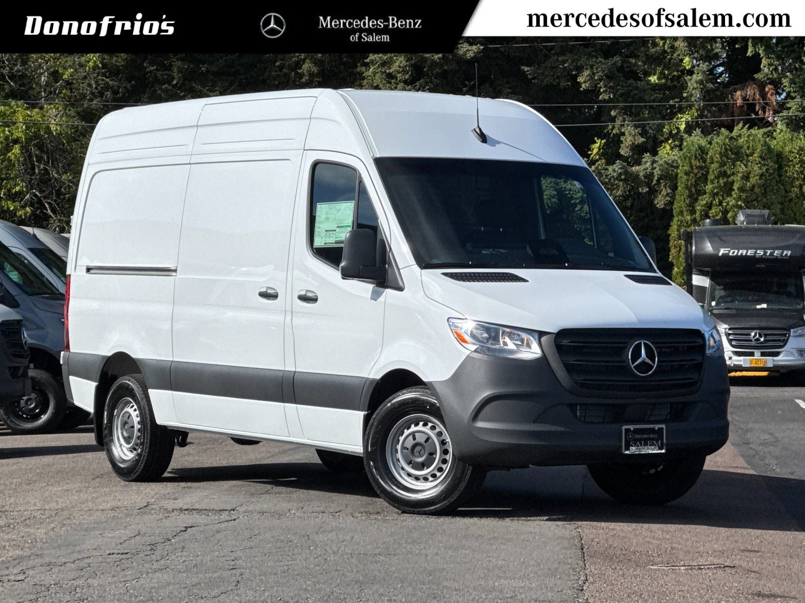 2025 Mercedes-Benz Sprinter 2500 Cargo 144 WB