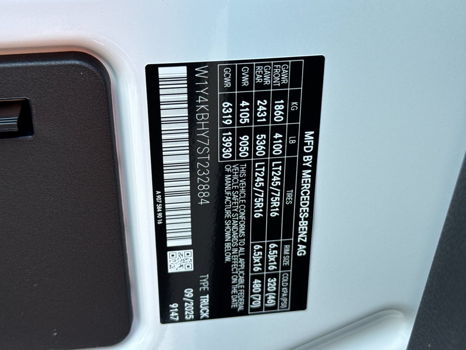 2025 Mercedes-Benz Sprinter 2500 Cargo 144 WB