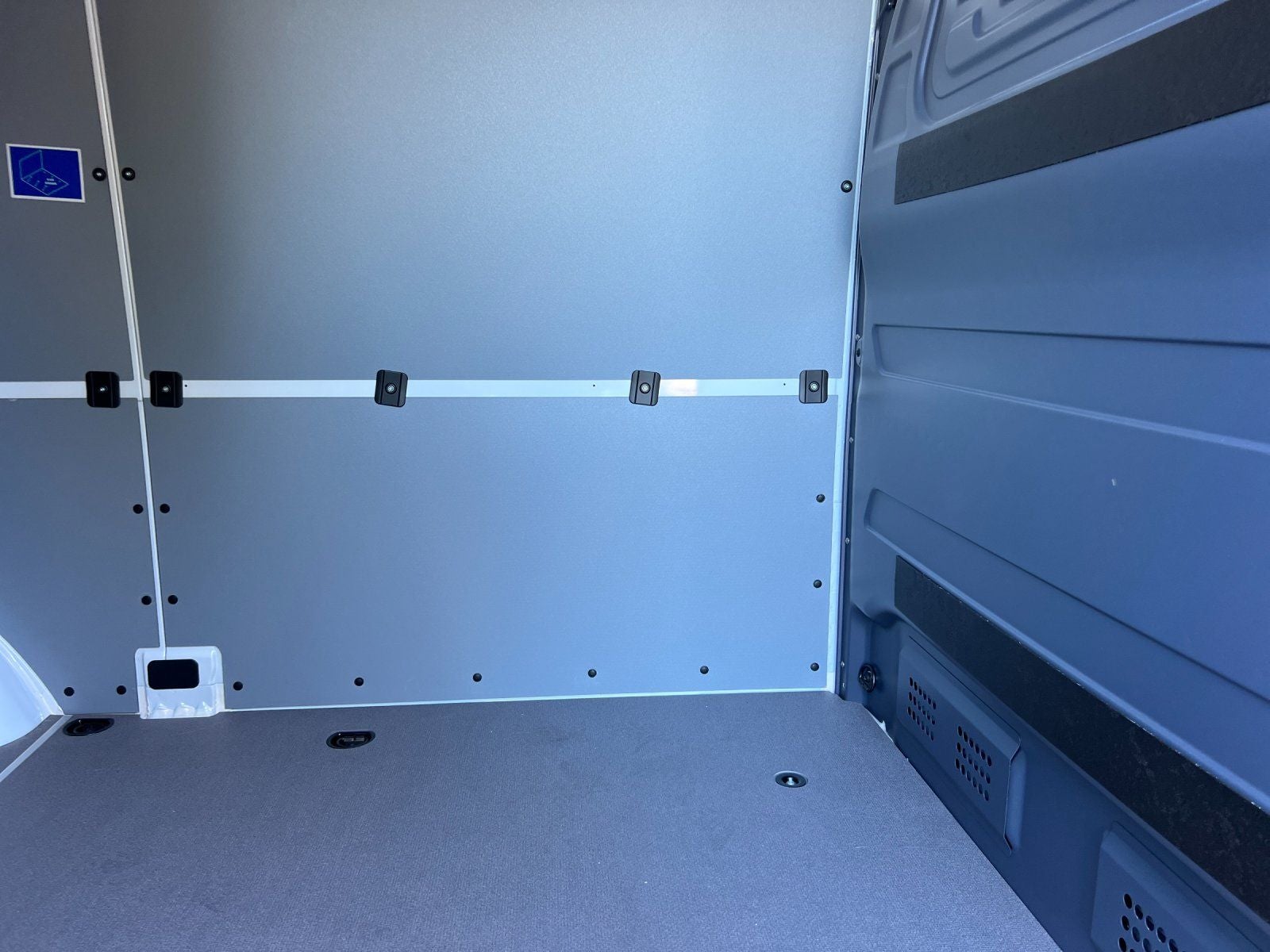 2025 Mercedes-Benz Sprinter 2500 Cargo 144 WB