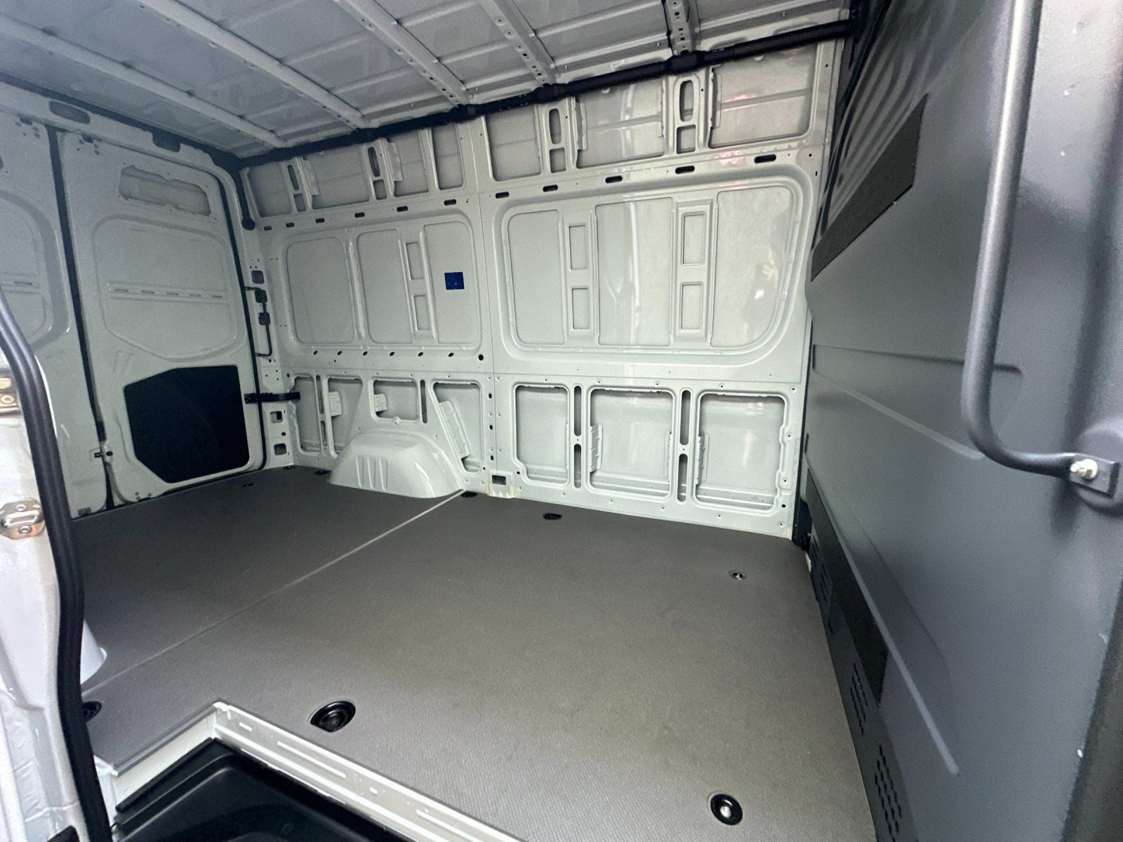2025 Mercedes-Benz Sprinter 2500 Cargo 144 WB