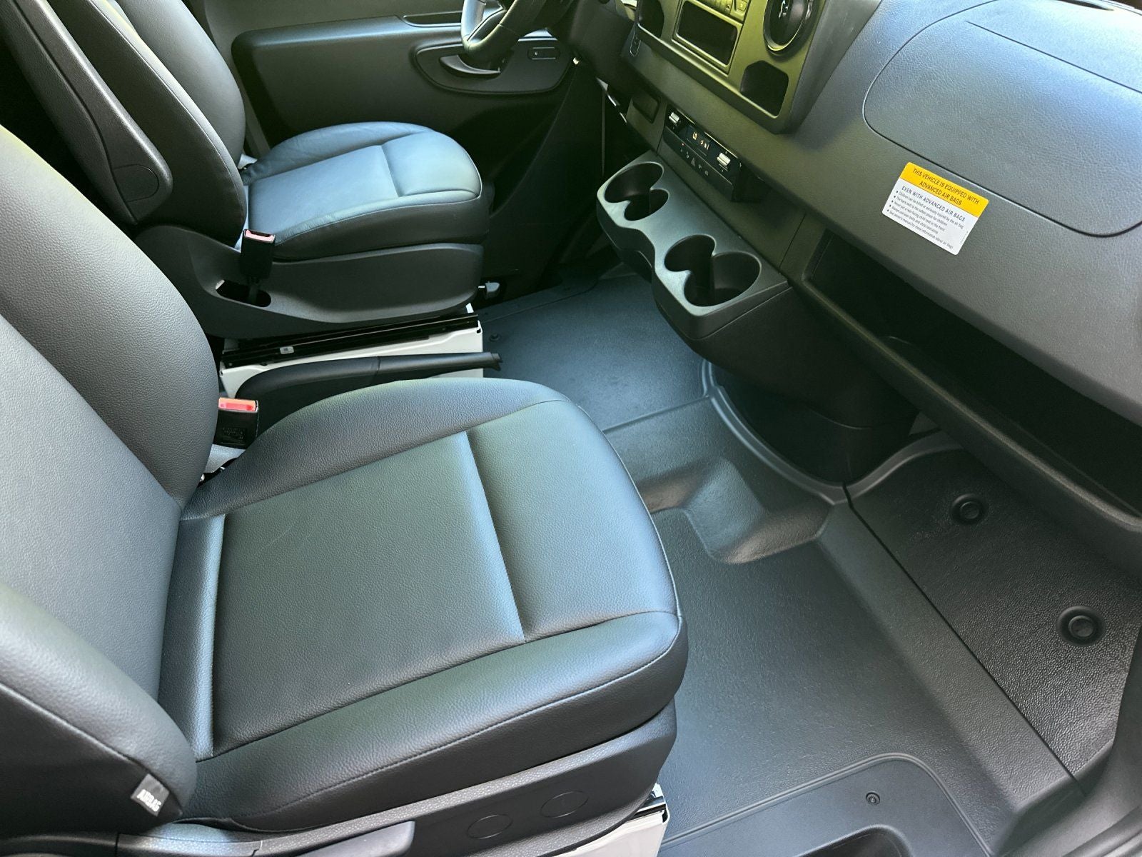 2025 Mercedes-Benz Sprinter 2500 Cargo 144 WB