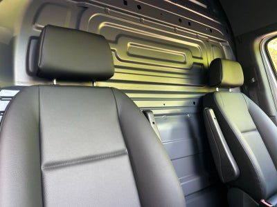 2025 Mercedes-Benz Sprinter 2500 Cargo 144 WB