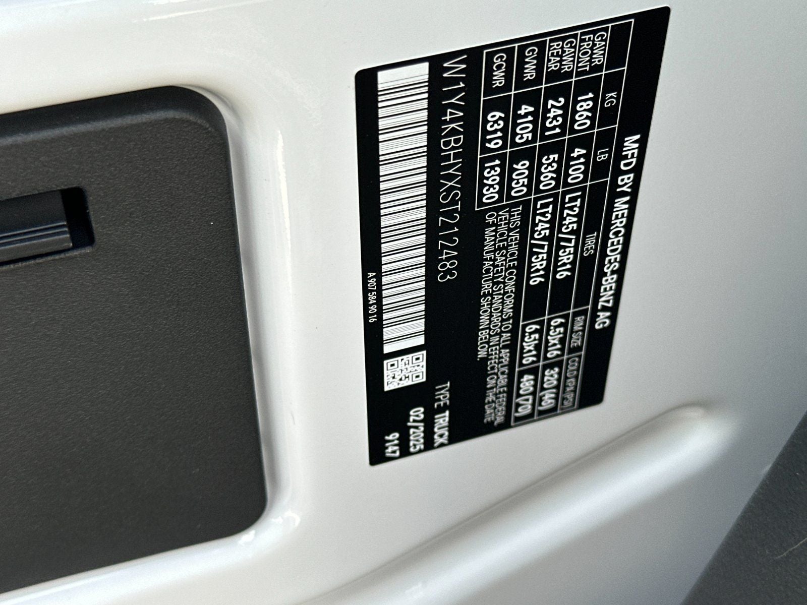 2025 Mercedes-Benz Sprinter 2500 Cargo 144 WB