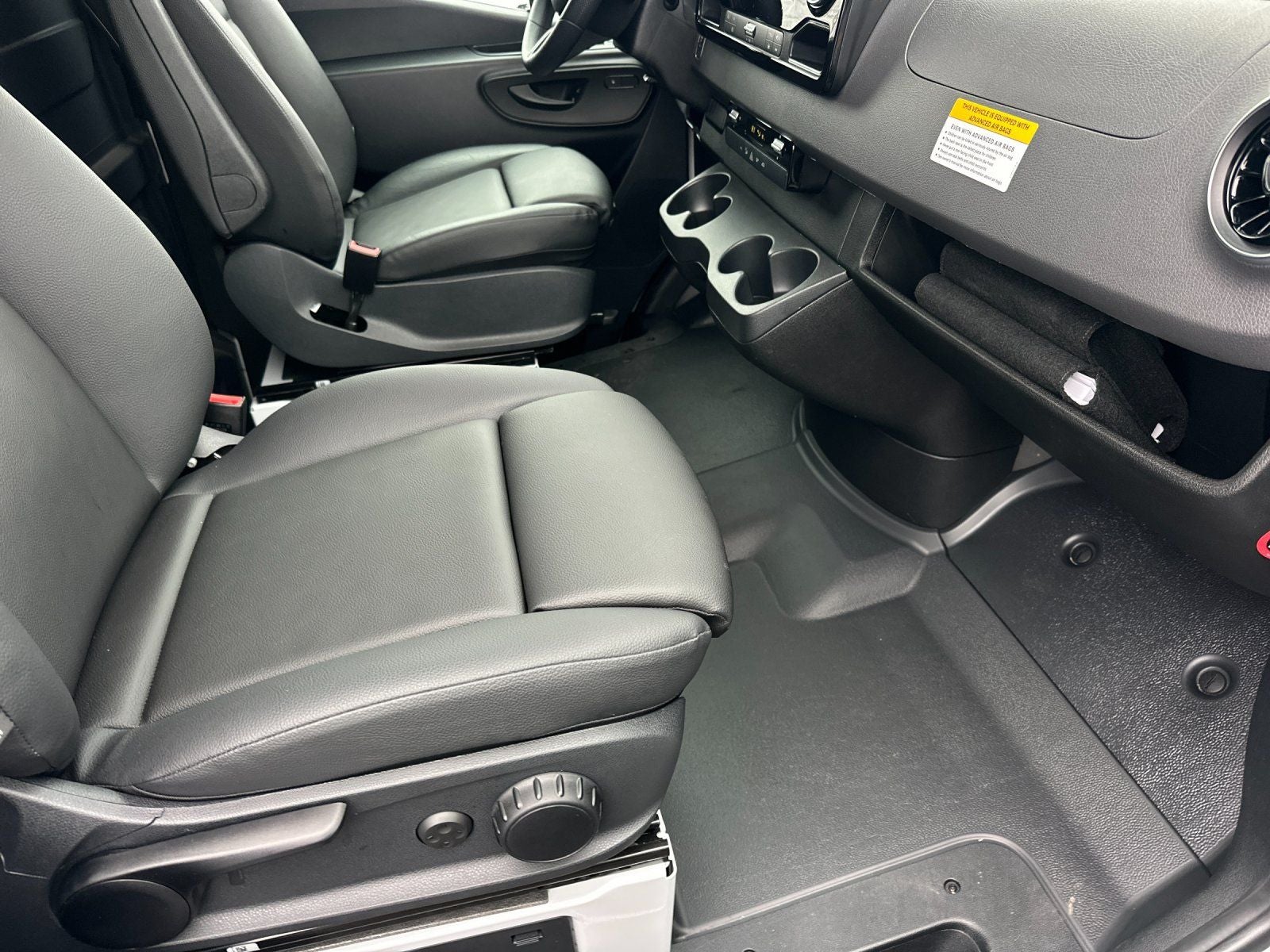 2025 Mercedes-Benz Sprinter 2500 Cargo 170 WB High Roof