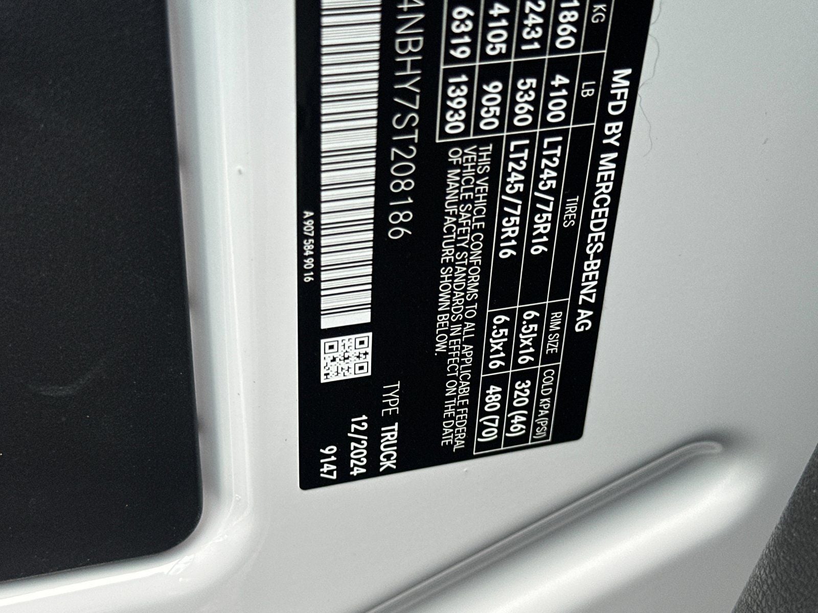 2025 Mercedes-Benz Sprinter 2500 Cargo 144 WB