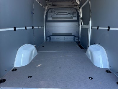 2025 Mercedes-Benz Sprinter 2500 Cargo 144 WB