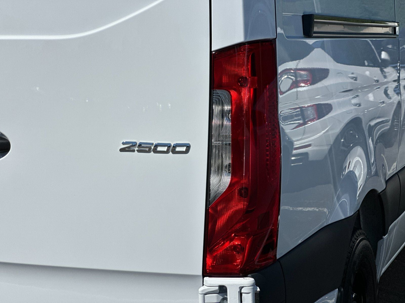 2025 Mercedes-Benz Sprinter 2500 Cargo 144 WB