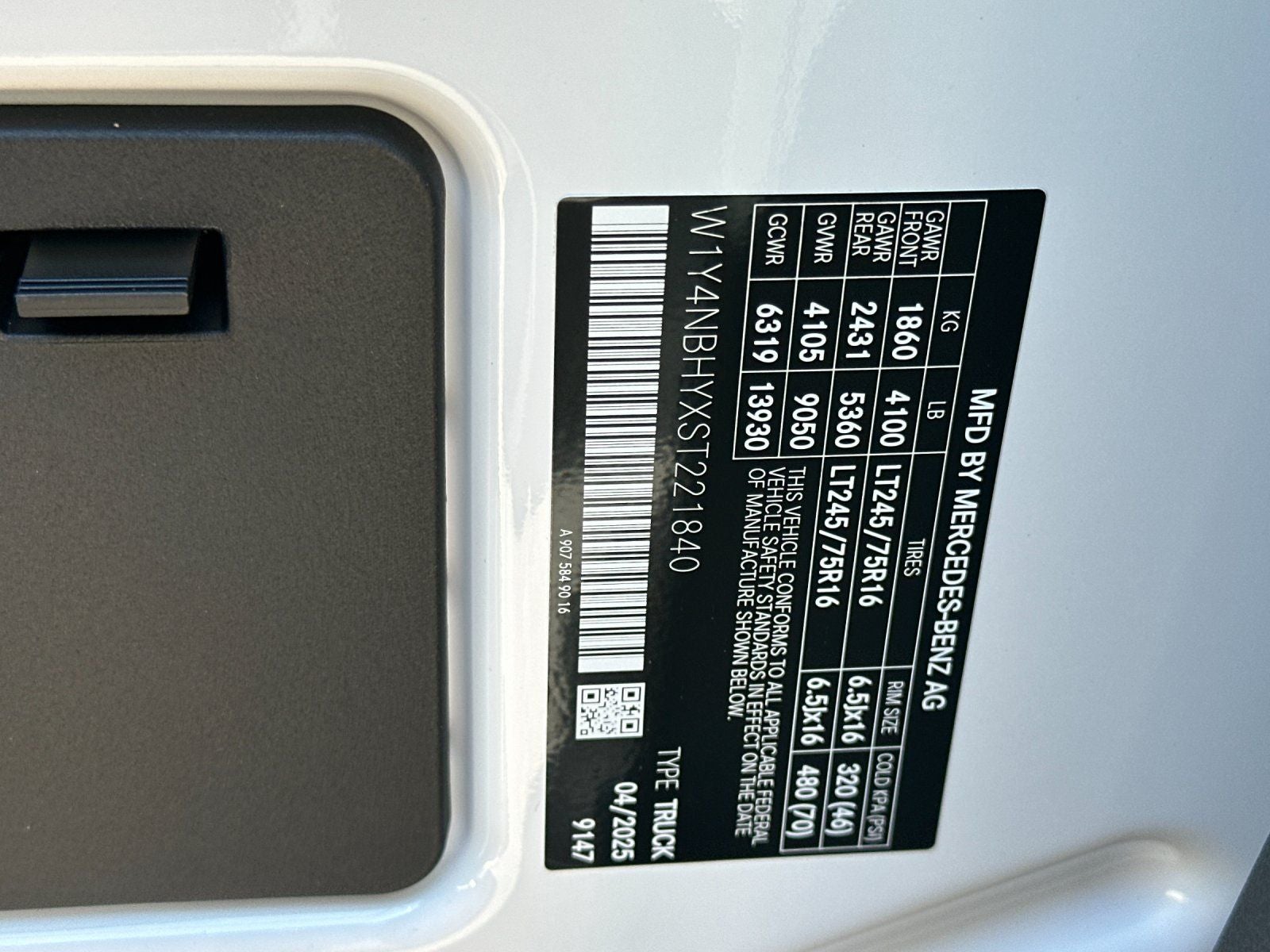 2025 Mercedes-Benz Sprinter 2500 Cargo 144 WB