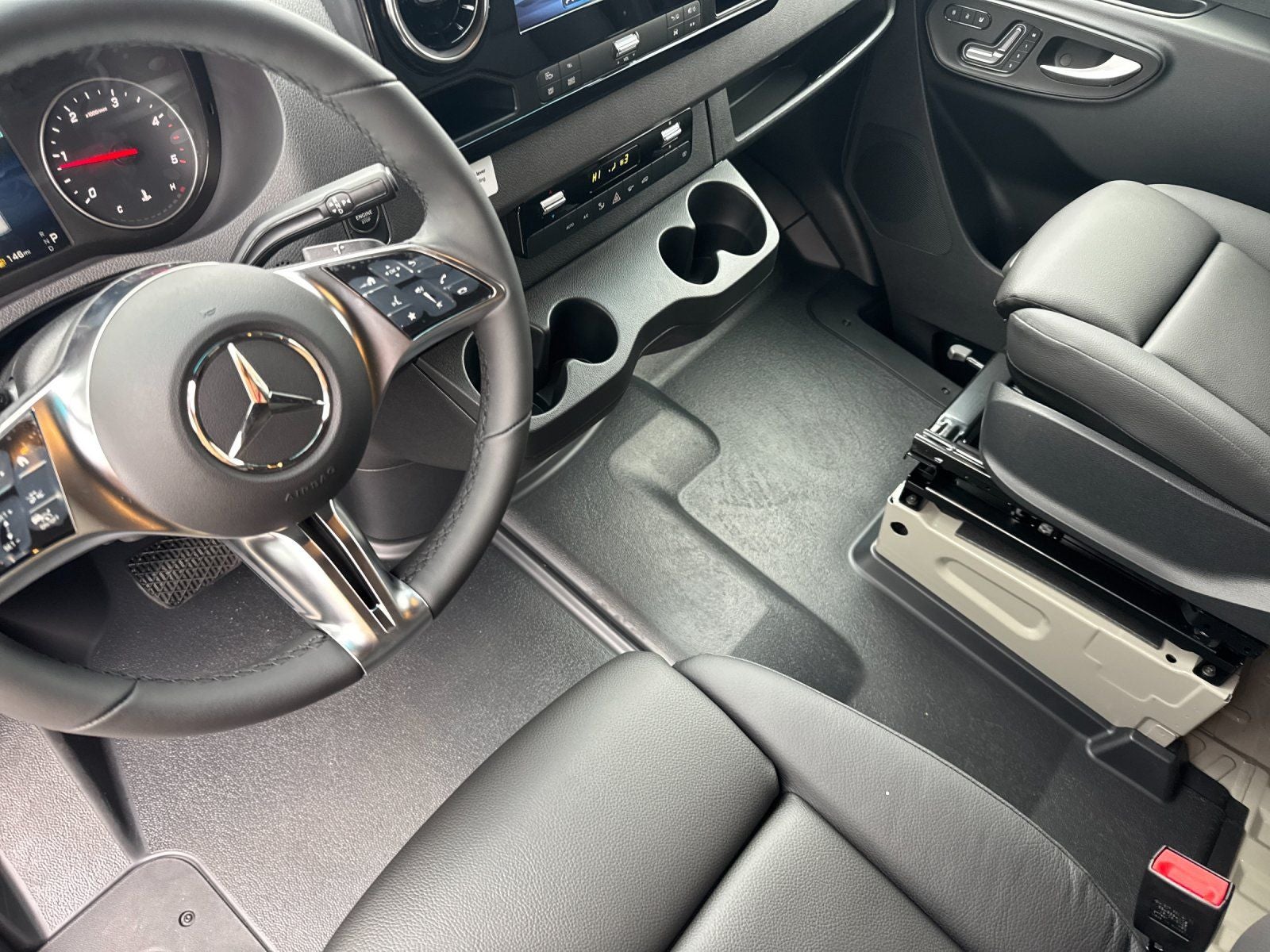 2025 Mercedes-Benz Sprinter 2500 Cargo 144 WB 4MATIC®