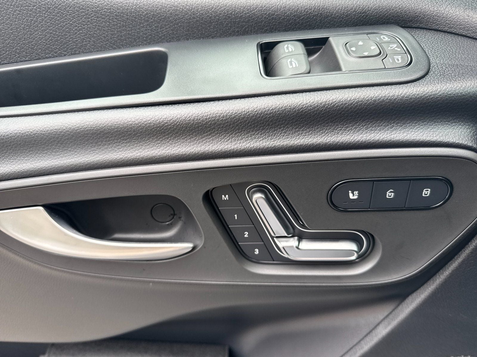 2025 Mercedes-Benz Sprinter 2500 Cargo 144 WB 4MATIC®