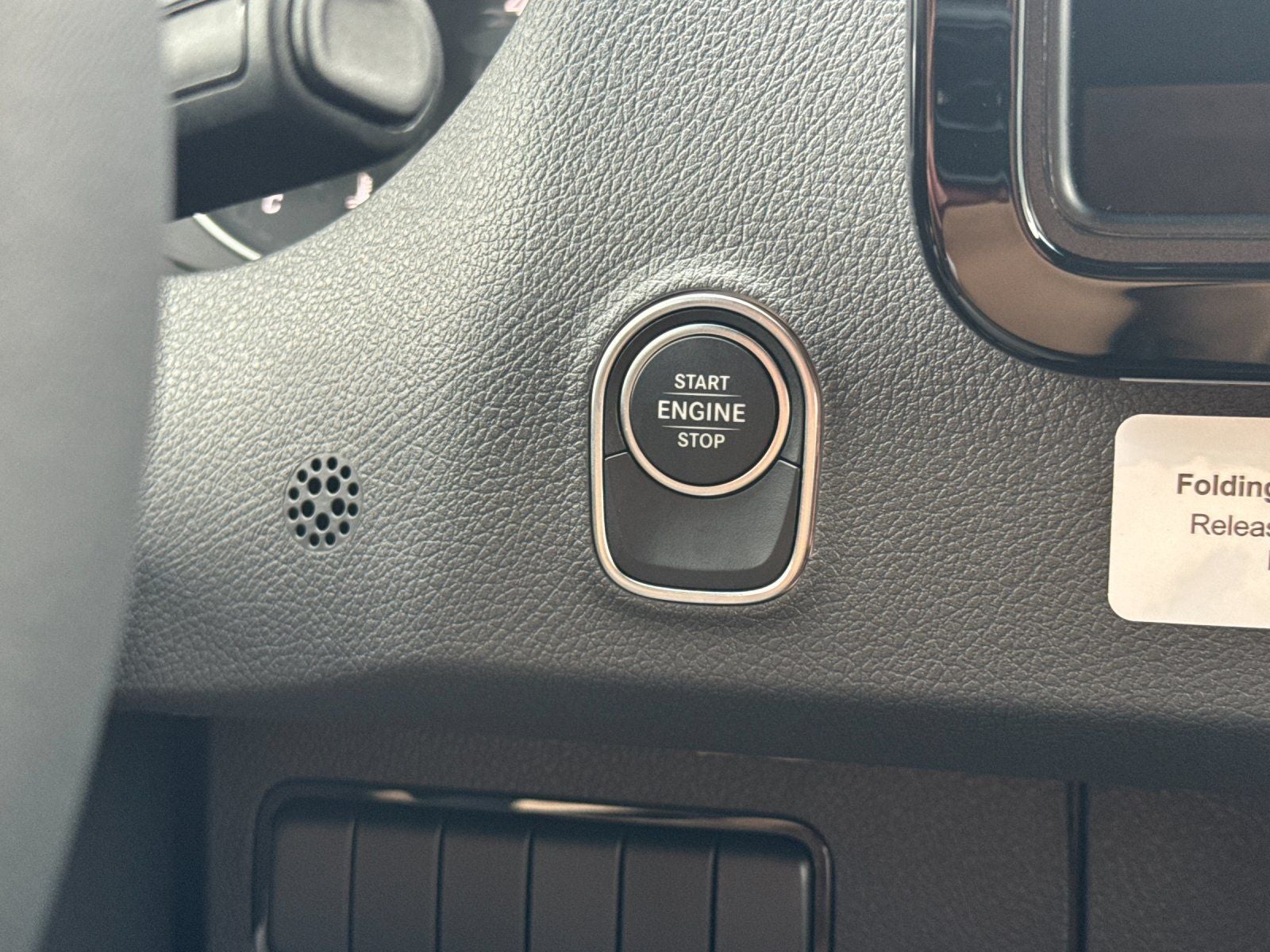 2025 Mercedes-Benz Sprinter 2500 Cargo 144 WB 4MATIC®