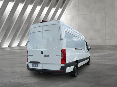 2025 Mercedes-Benz Sprinter 2500 Cargo 170 WB High Roof