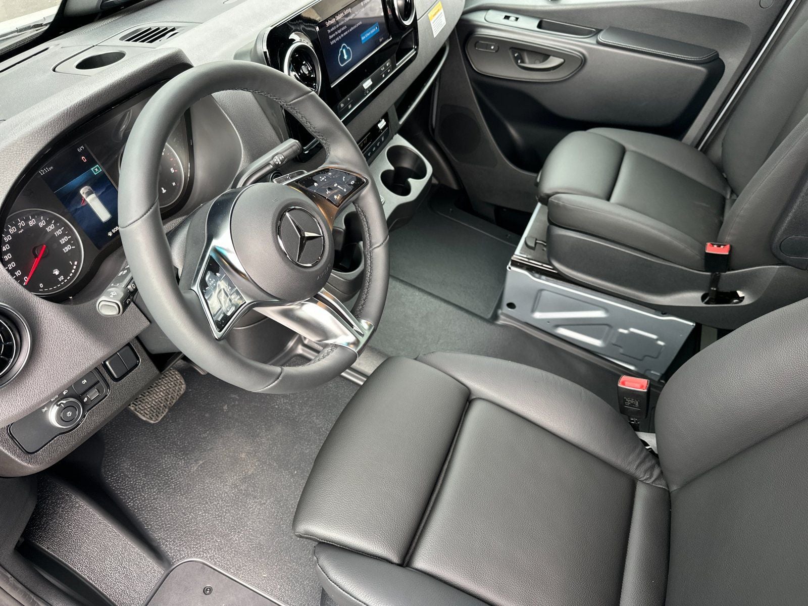 2025 Mercedes-Benz Sprinter 2500 Passenger 144 WB