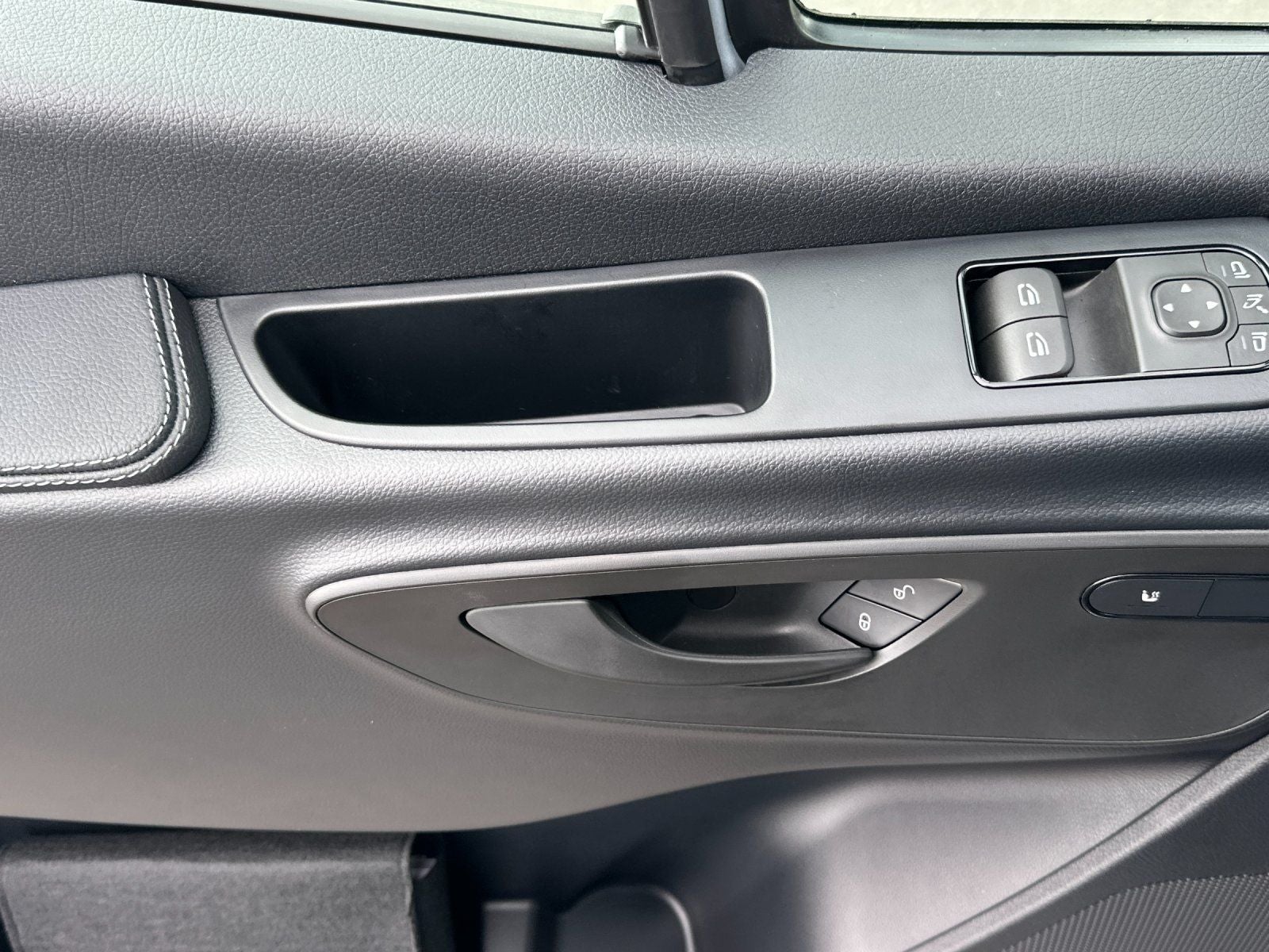 2025 Mercedes-Benz Sprinter 2500 Passenger 144 WB